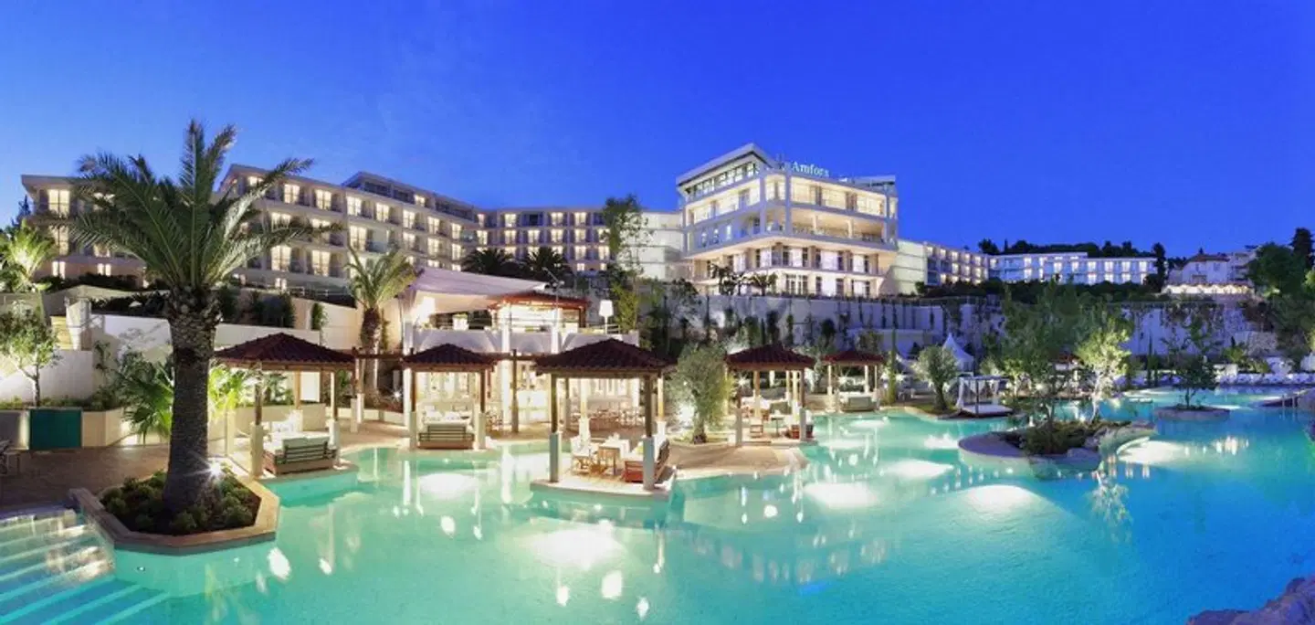 Amfora Hvar Grand Beach Resort OUTDOOR_POOL