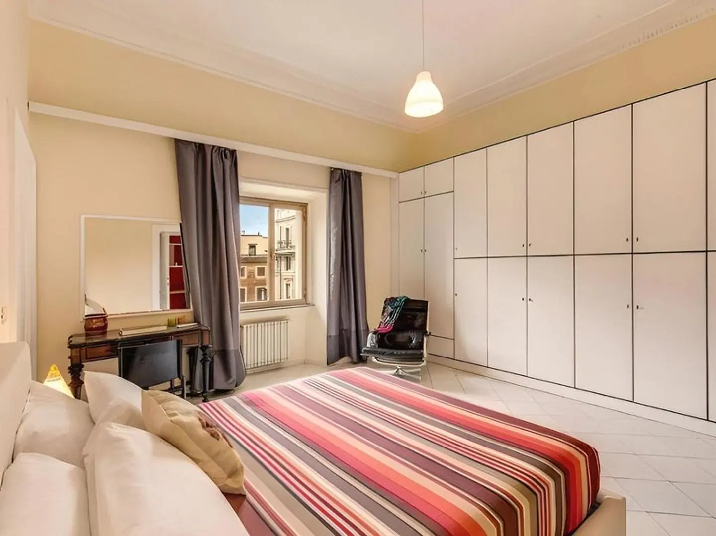 Tritone Top House ROOM_EXAMPLE