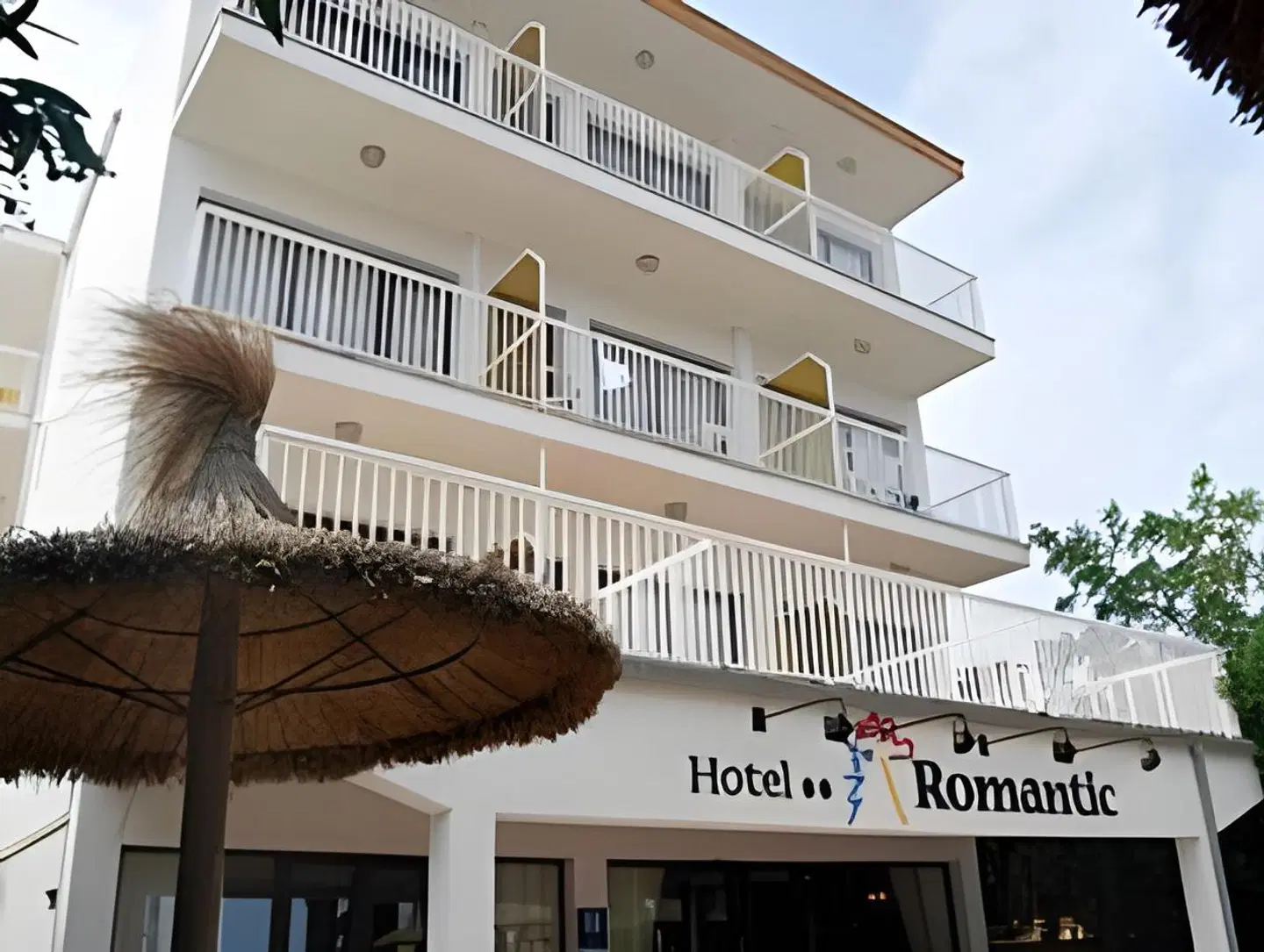 Cabot Romantic EXTERIOR