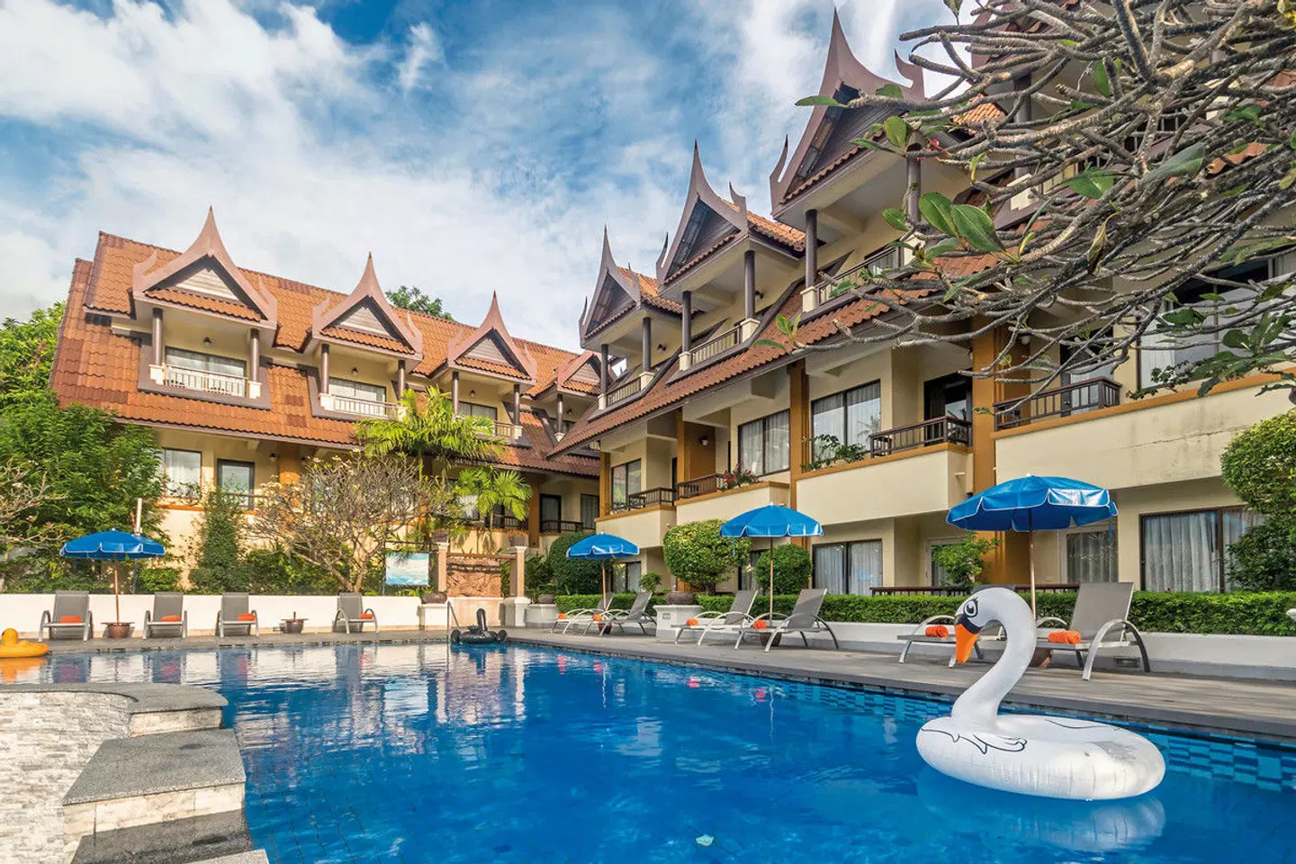 Diamond Cottage Resort & Spa OUTDOOR_POOL
