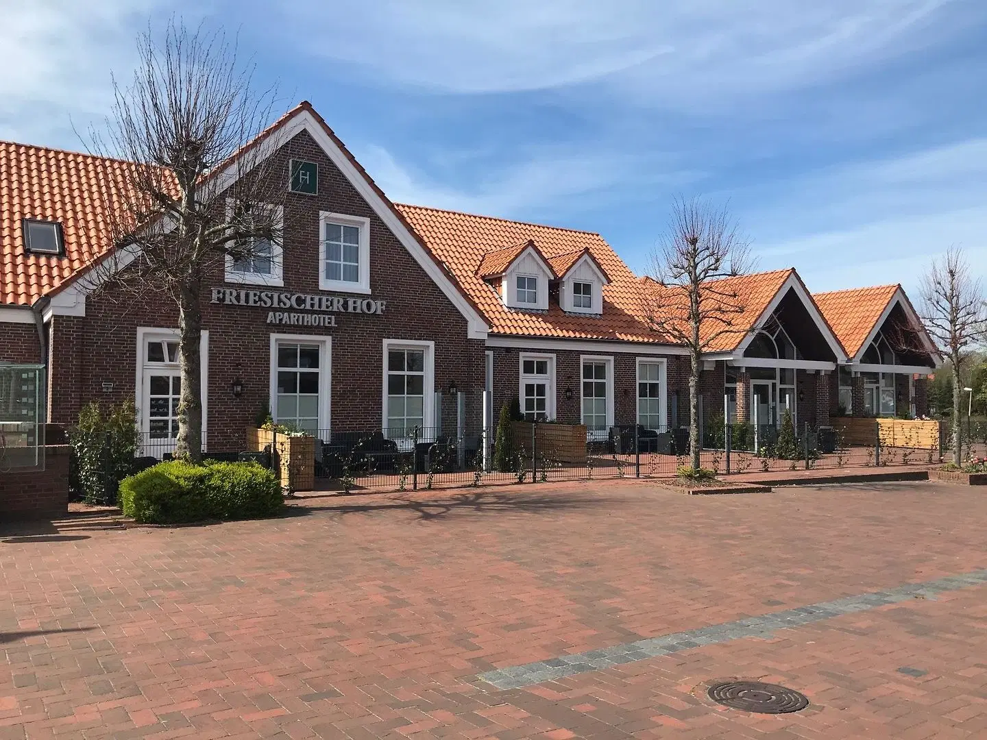 Hotel Friesischer Hof EXTERIOR