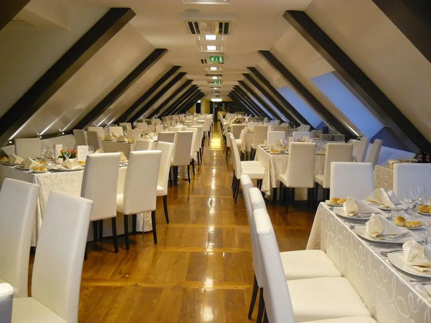 E' Hotel Restaurant