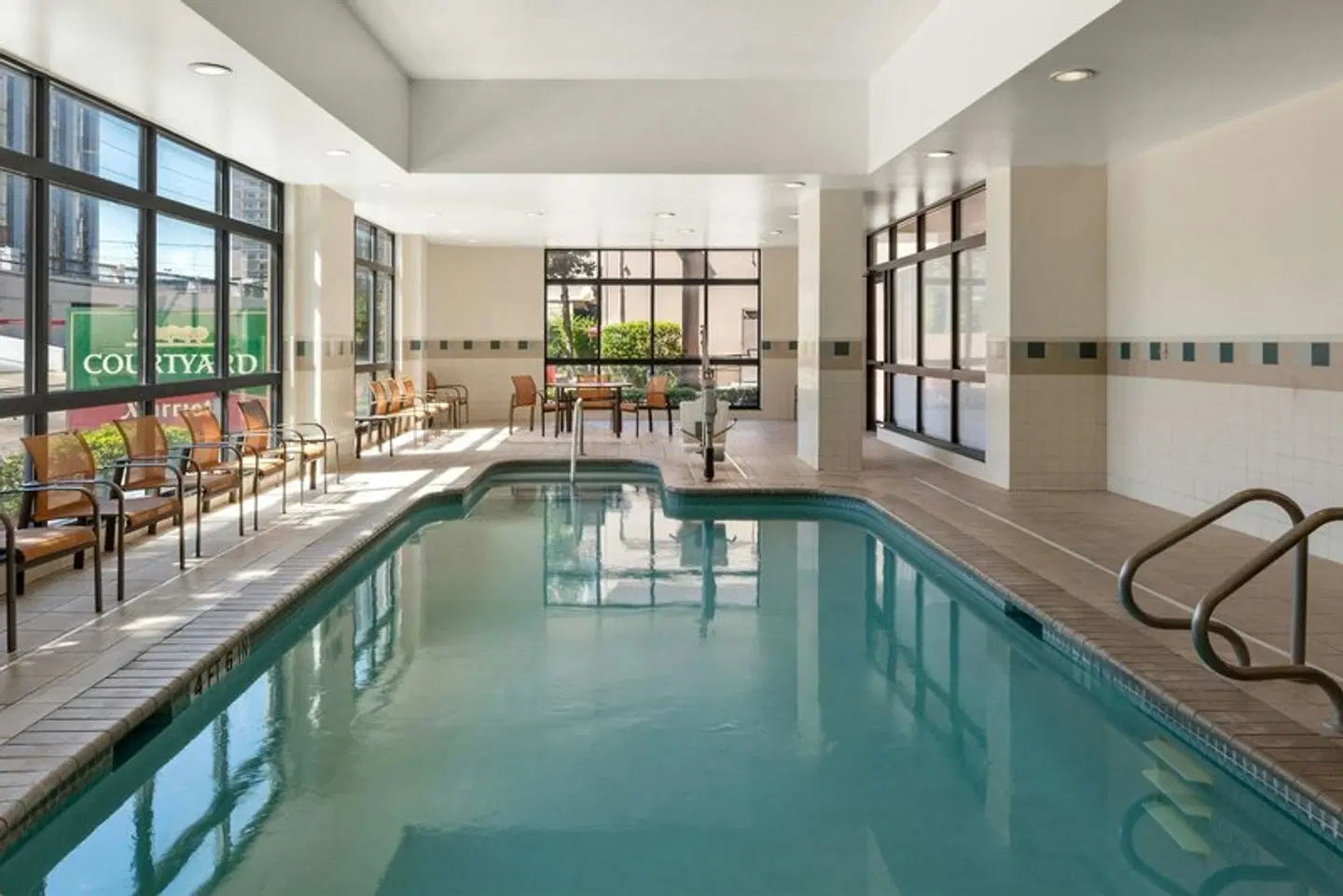 Courtyard by Marriott Houston Galleria Hallenbad