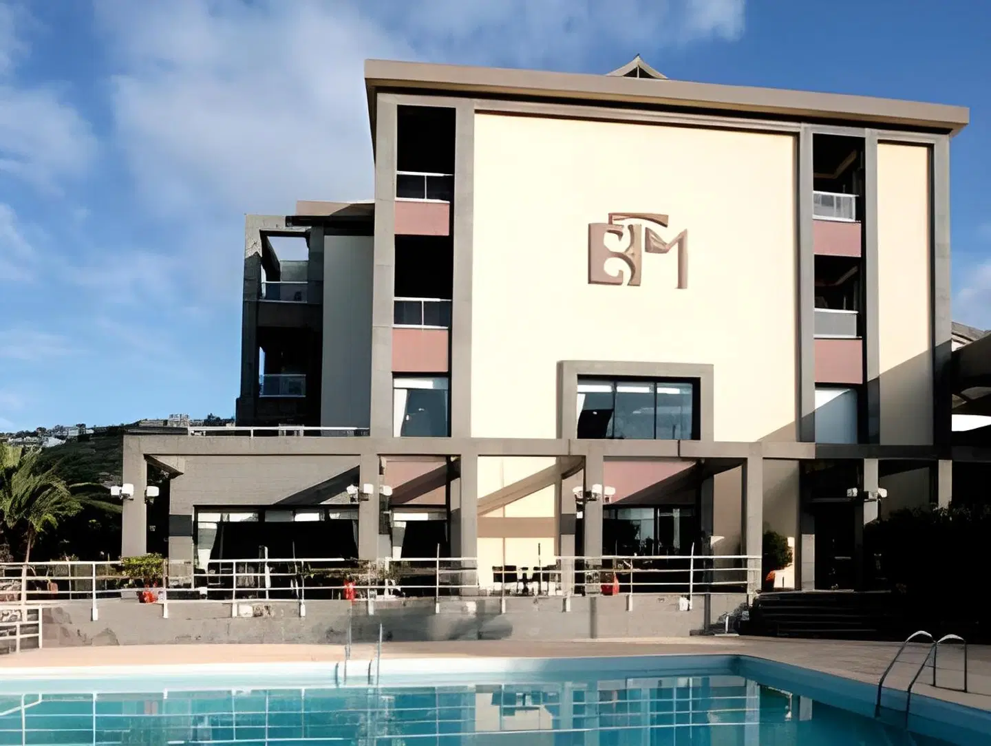 Escola OUTDOOR_POOL