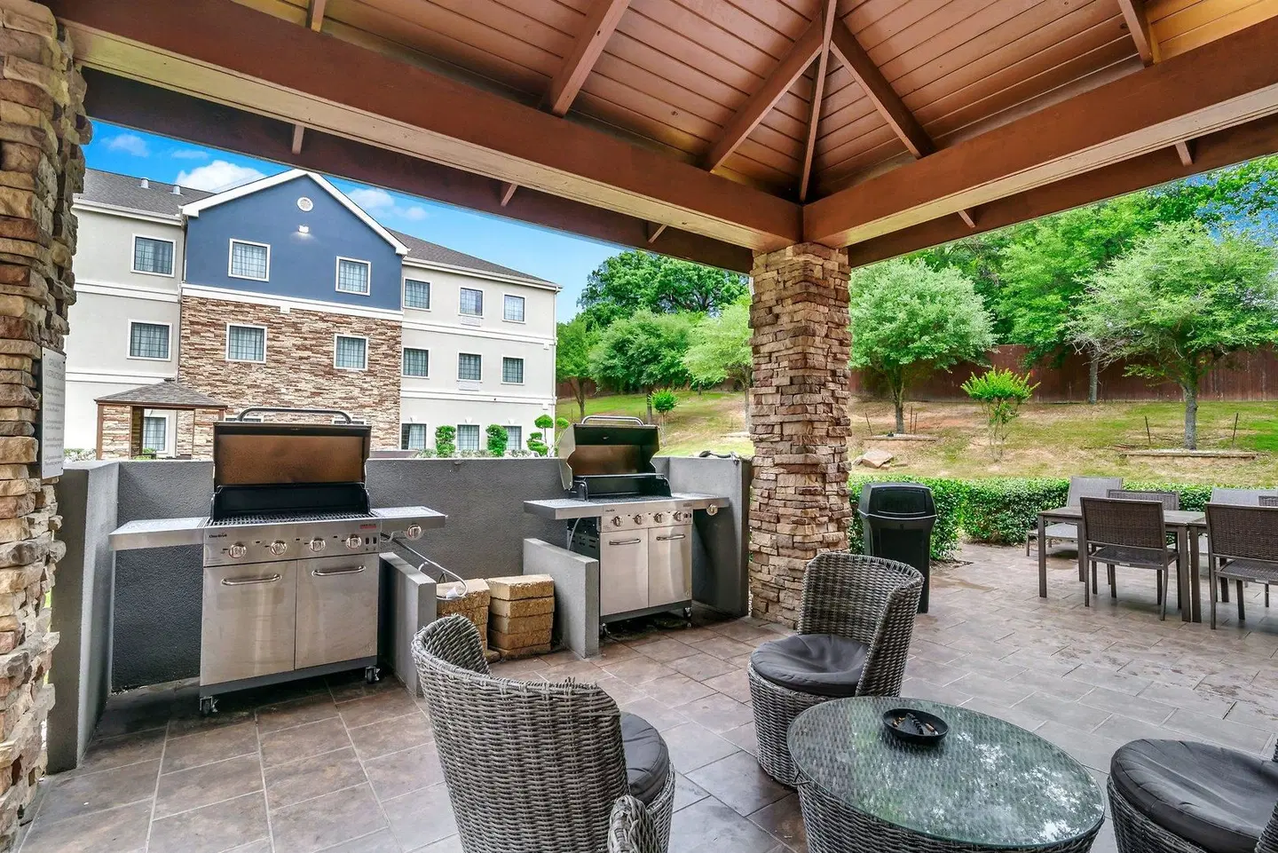 Staybridge Suites Tyler University Area by IHG Terrasse