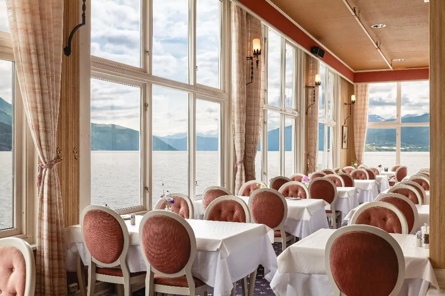 Kviknes Hotel Restaurant