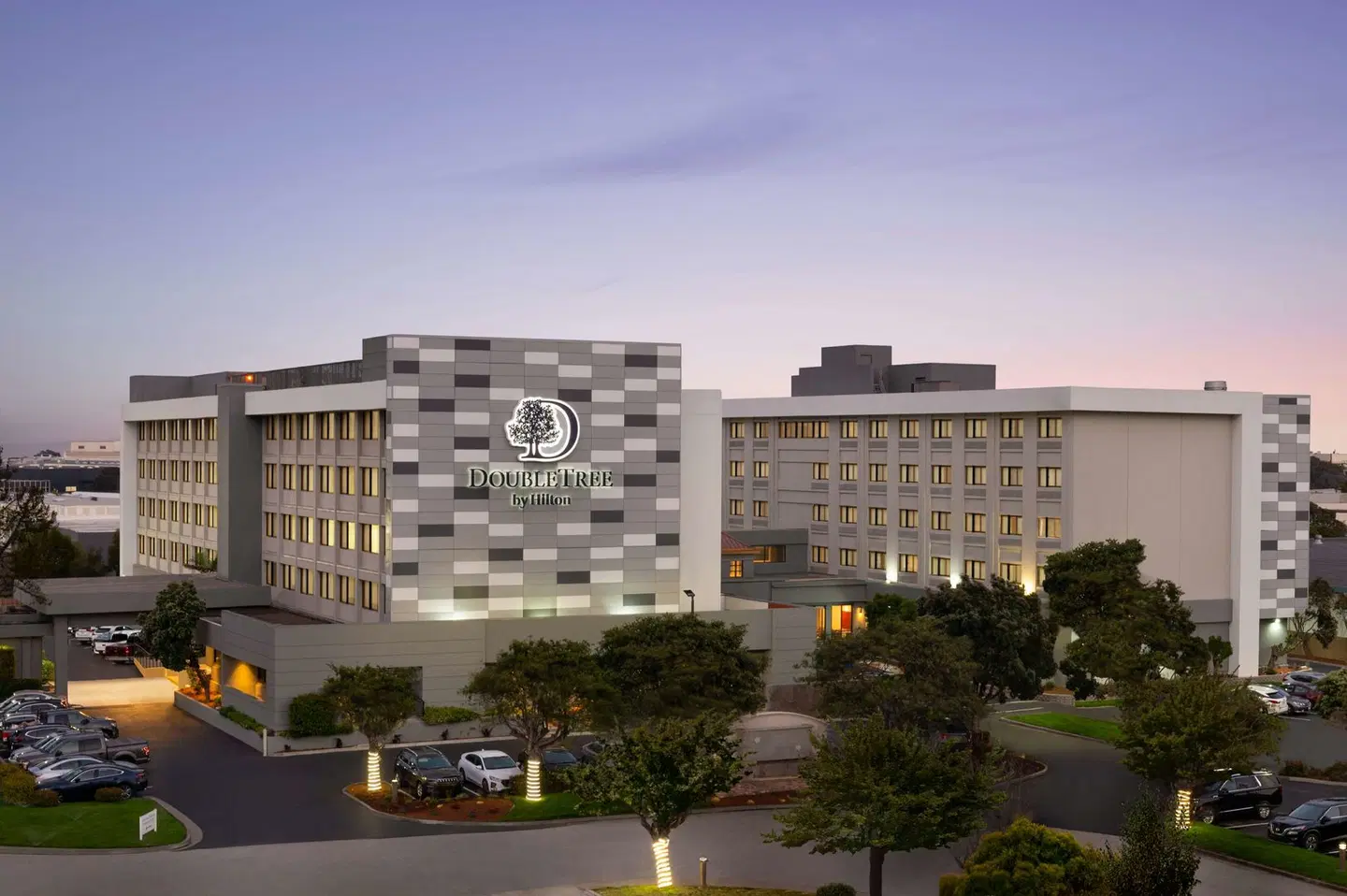 DoubleTree by Hilton San Francisco South Airport Blvd EXTERIOR