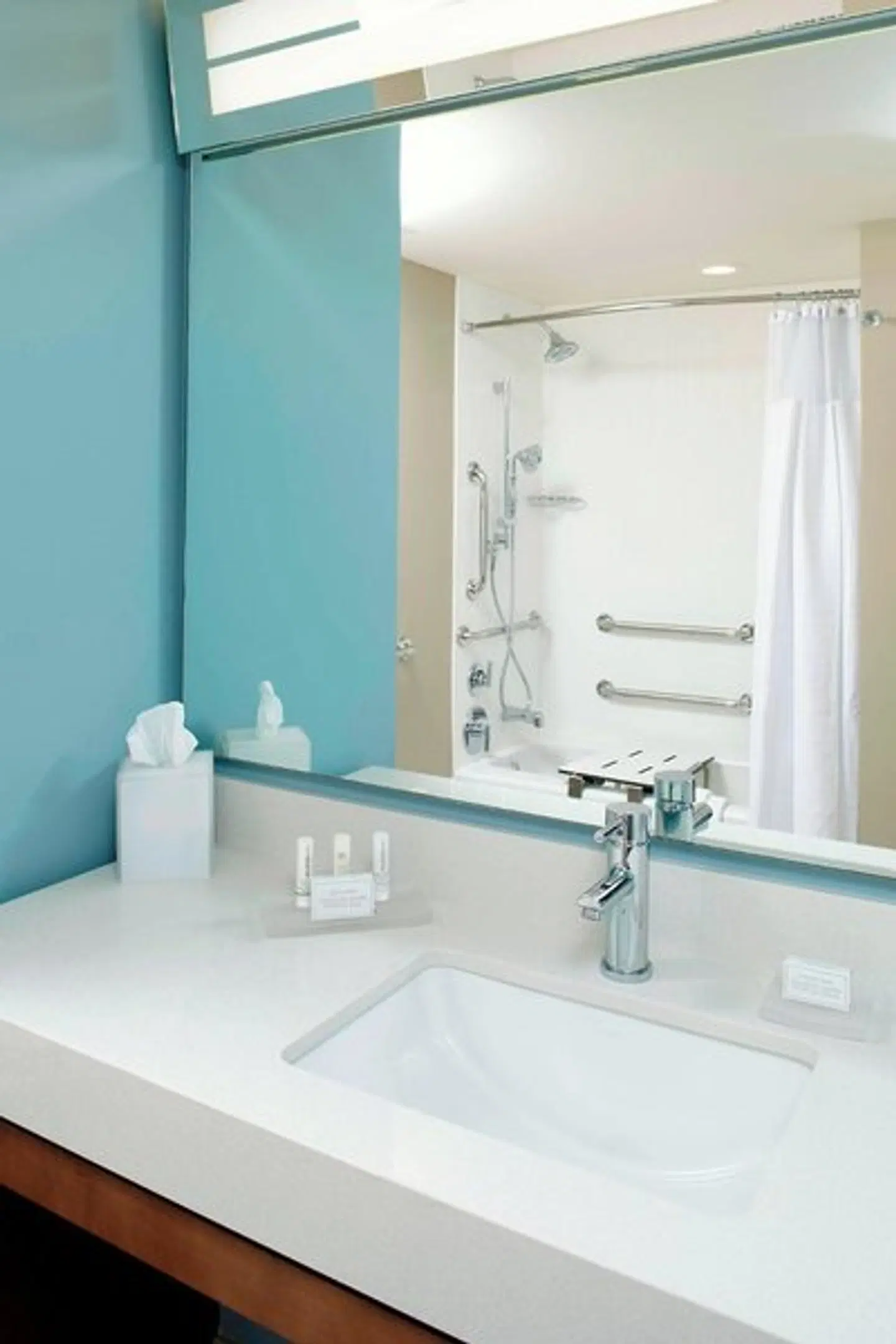Courtyard by Marriott Orlando Lake Nona Badezimmer