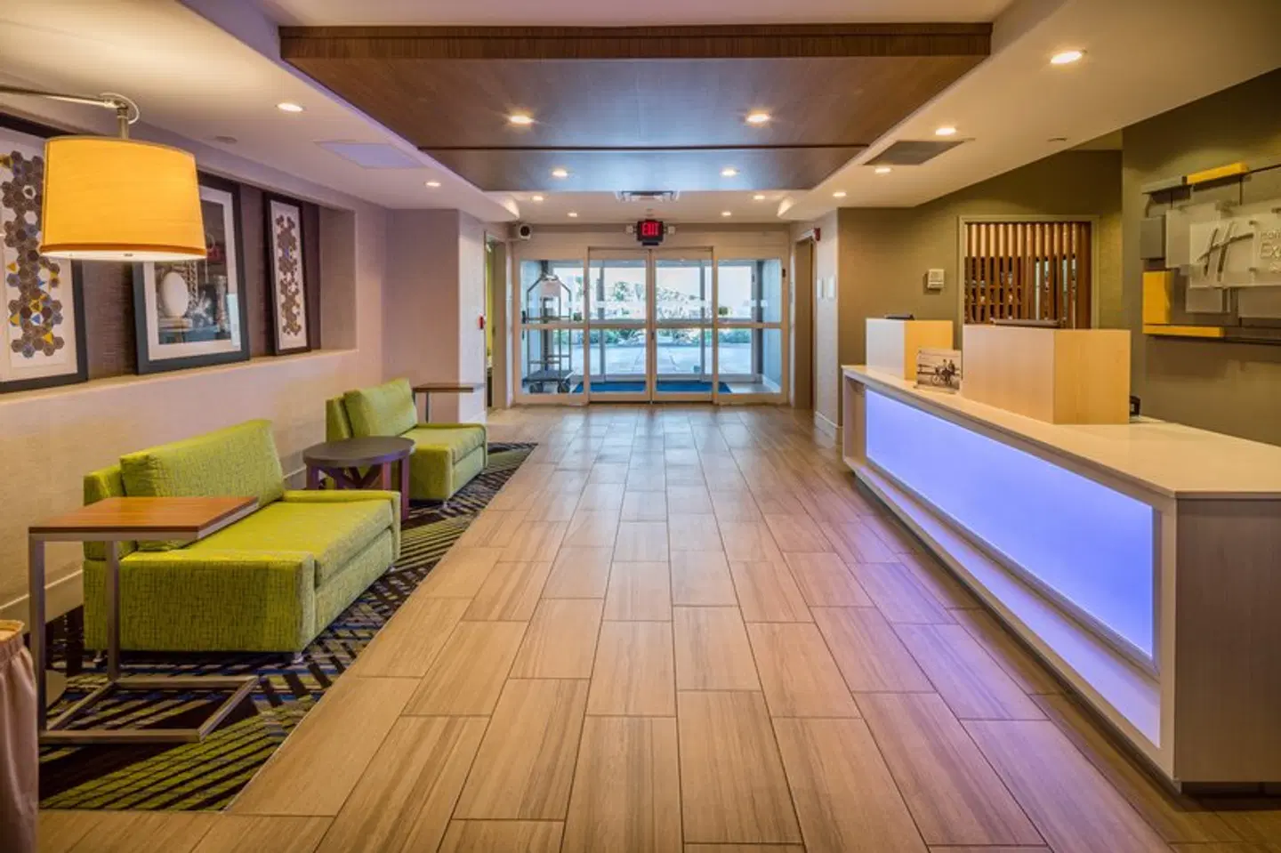 Holiday Inn Express & Suites Modesto-Salida by IHG LOUNGE_LOBBY