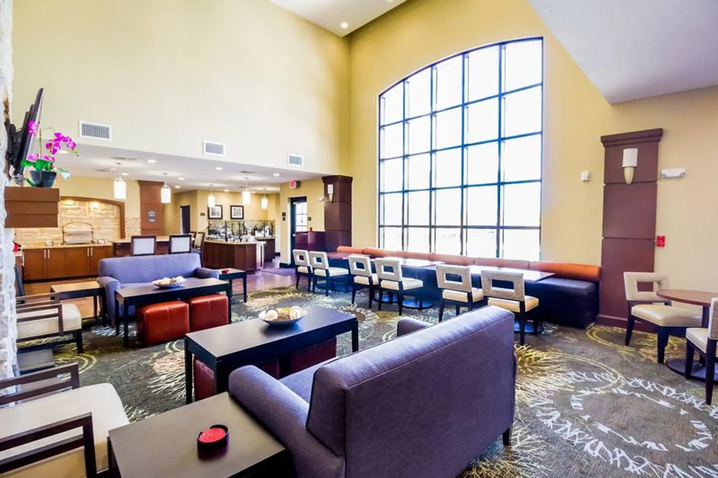 Staybridge Suites Plano Frisco by IHG Bar