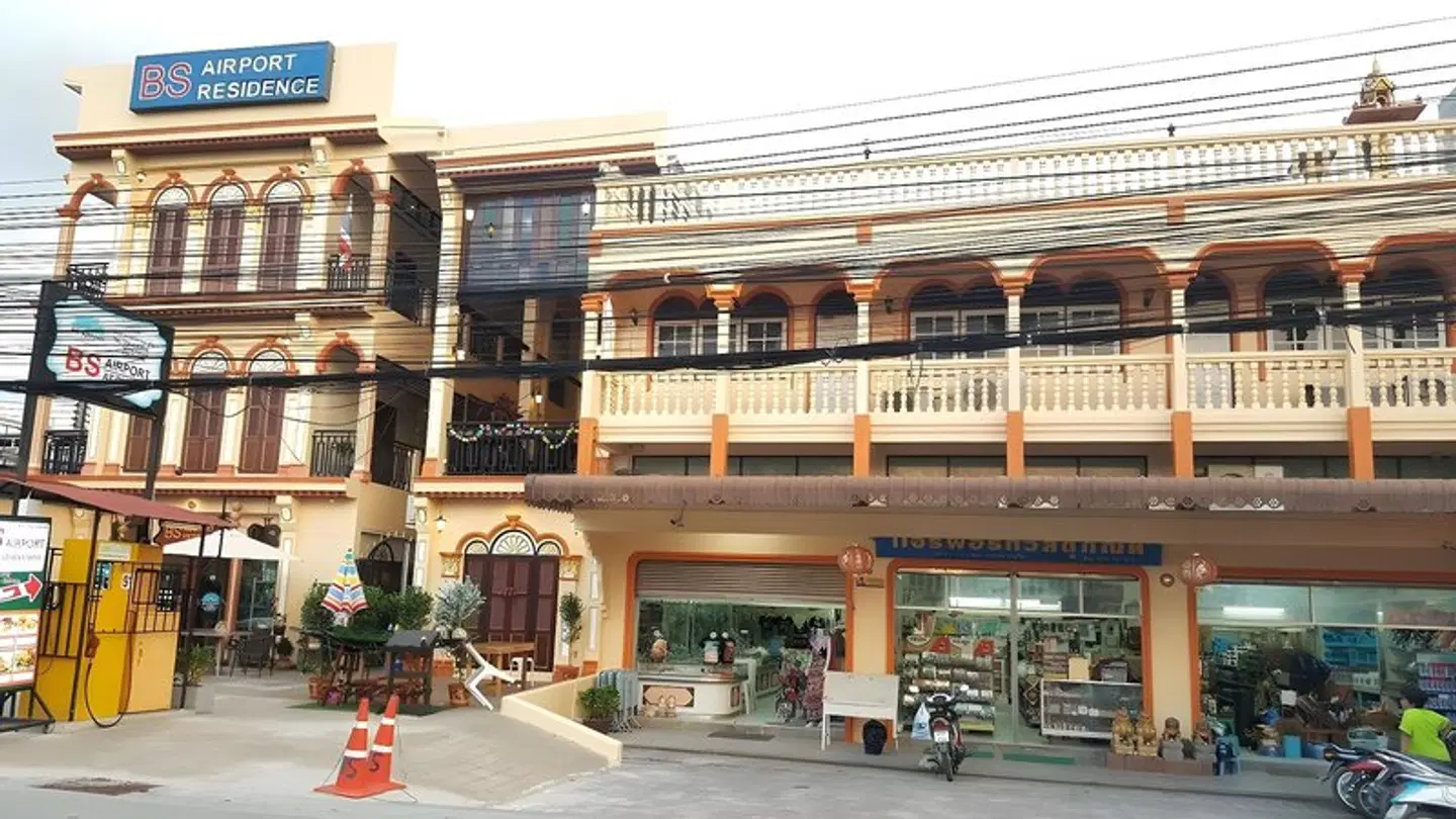 BS Airport at Phuket EXTERIOR