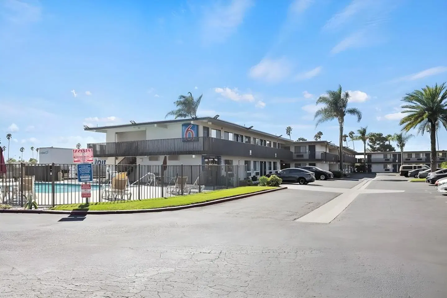 Motel 6 Ventura, CA - Beach EXTERIOR
