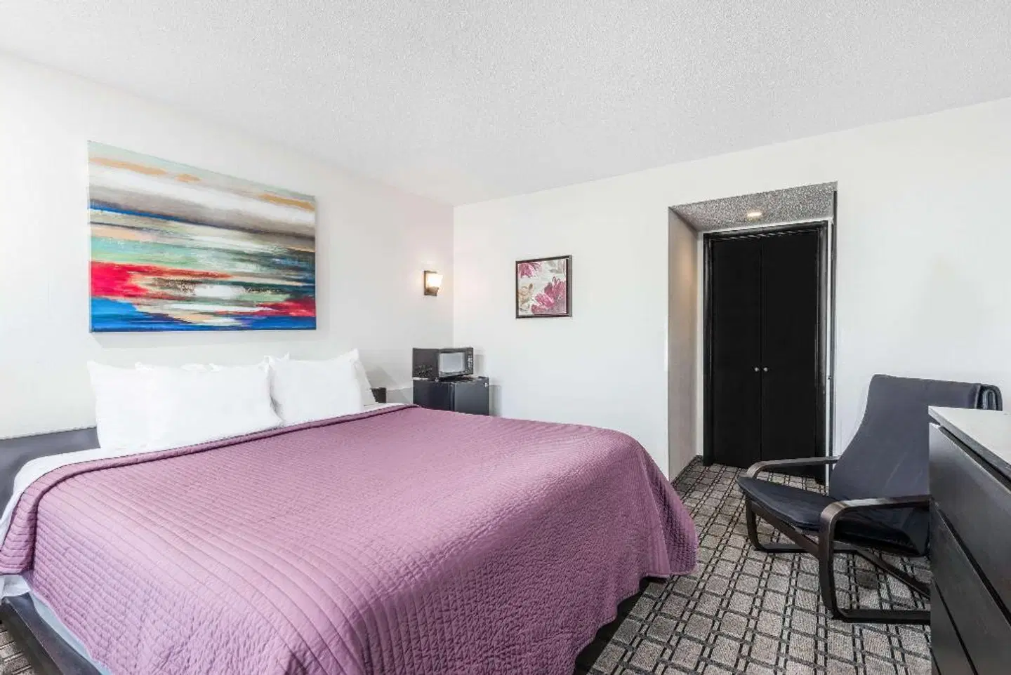Days Inn by Wyndham St Clairsville ROOM_EXAMPLE