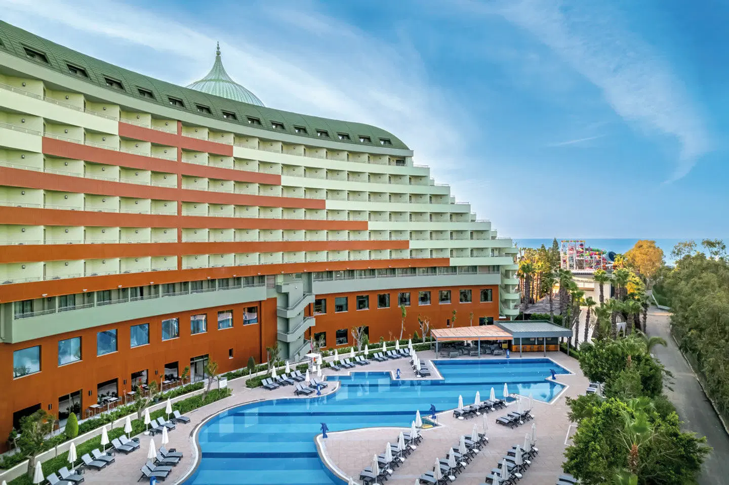 Delphin Palace EXTERIOR