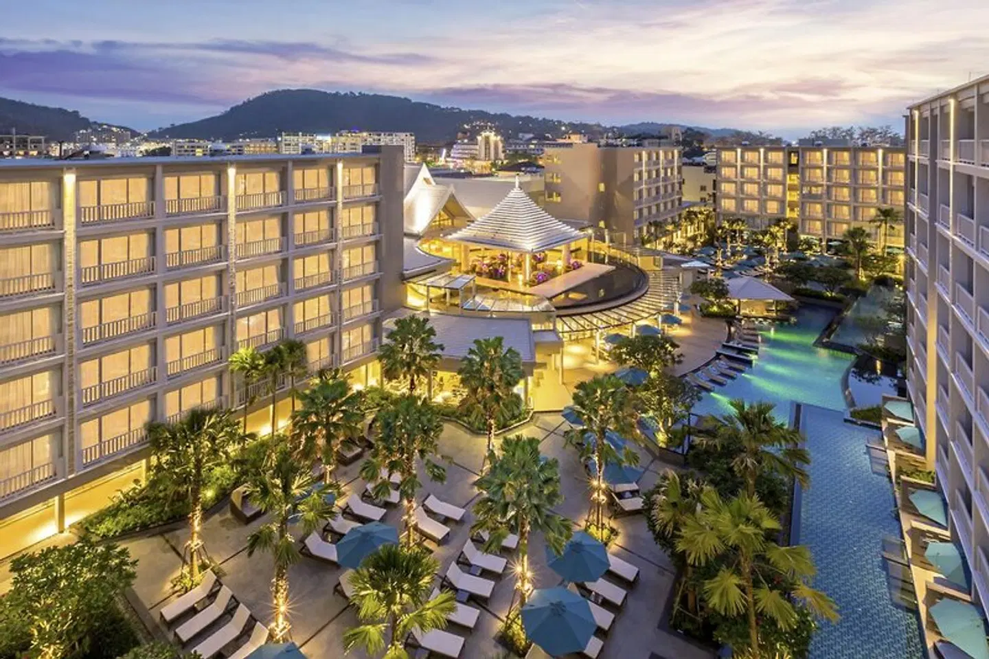 Grand Mercure Phuket Patong EXTERIOR