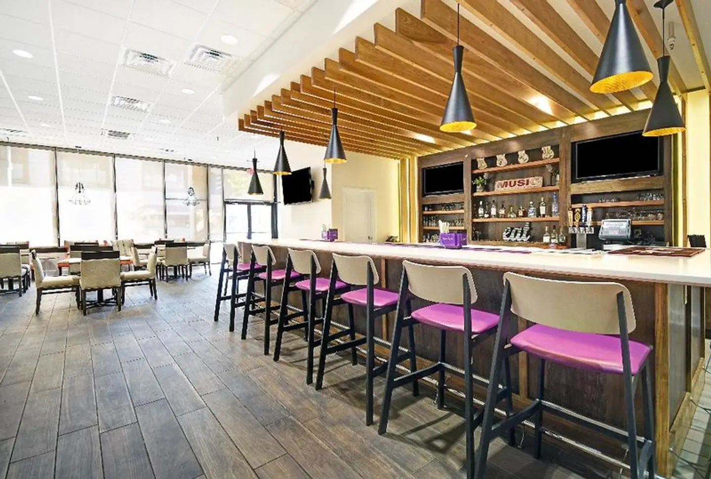 Holiday Inn Memphis-Downtown (Beale St.) by IHG Bar