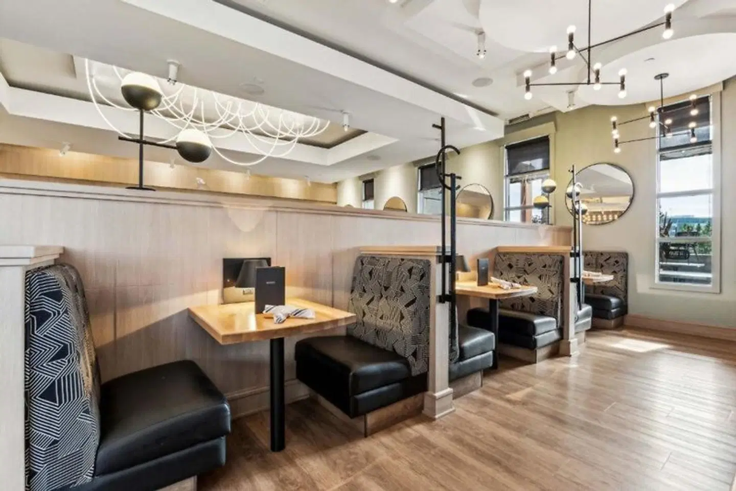Sandman Hotel Calgary Airport LOUNGE_LOBBY