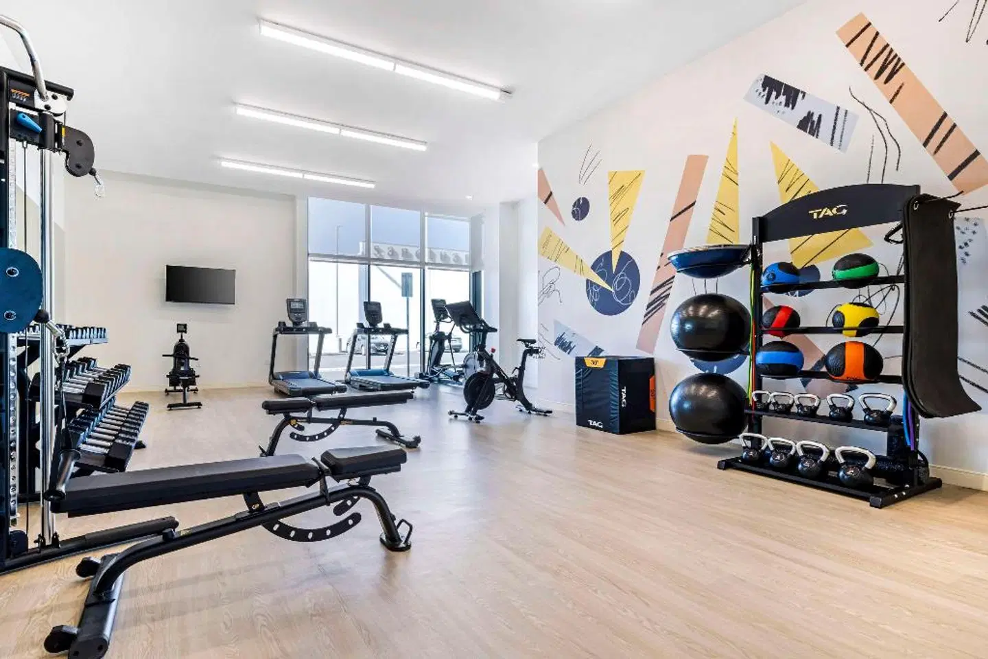 Cambria Hotel Burbank Airport SPORTS_AND_LEISURE
