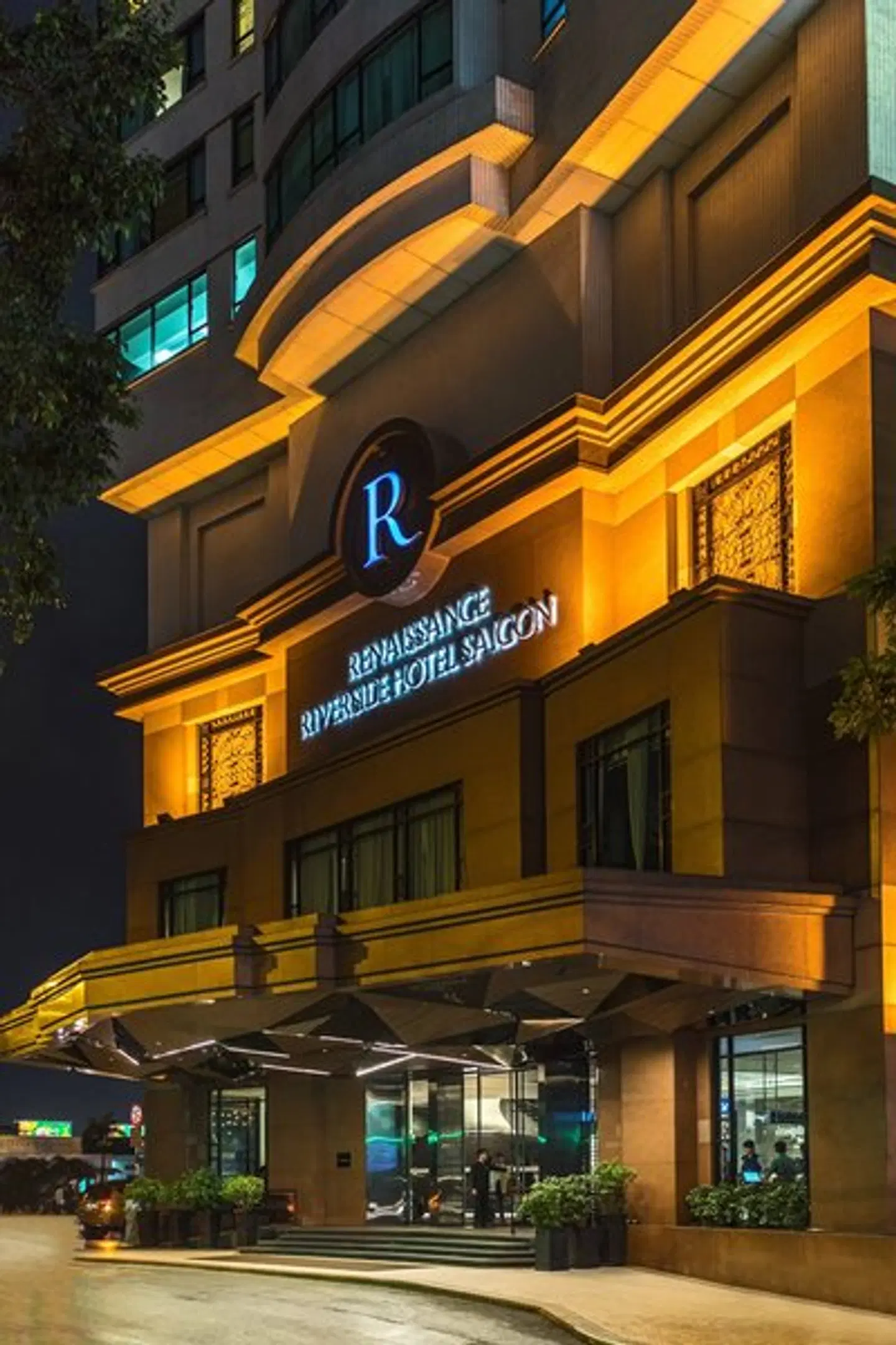 Renaissance Riverside Hotel Saigon EXTERIOR
