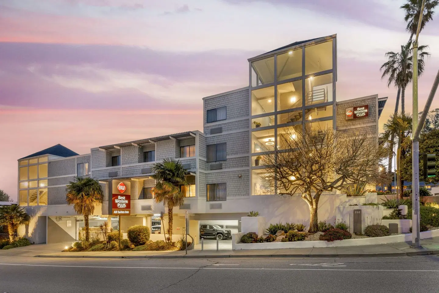 Best Western Plus All Suites Inn EXTERIOR