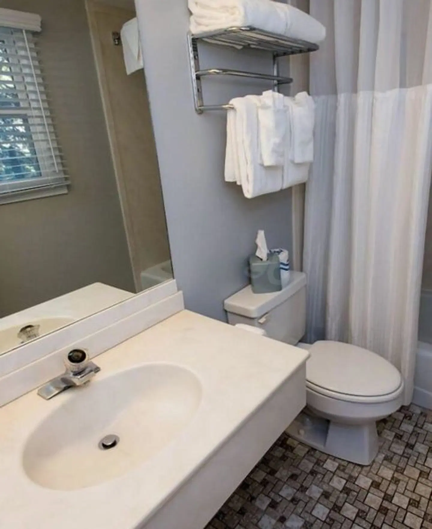 The Seaglass Inn & Spa Badezimmer