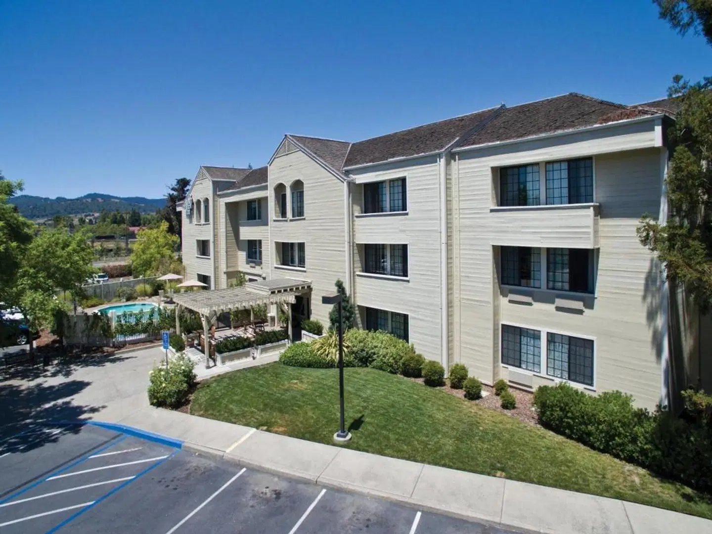 Napa Winery Inn EXTERIOR