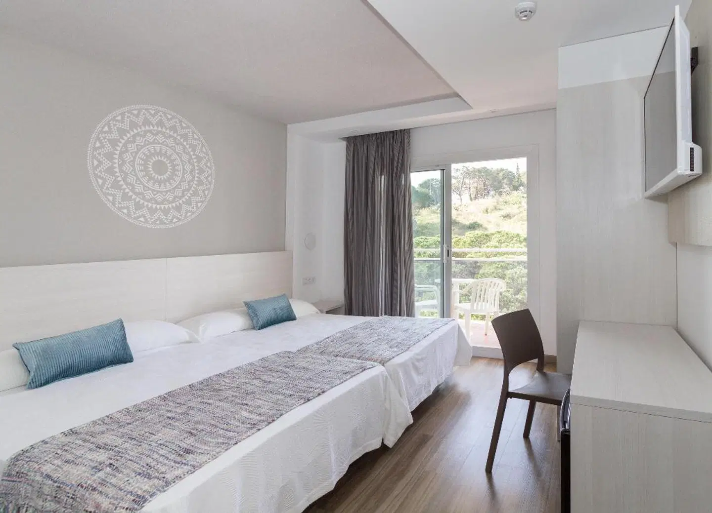 Hotel Oasis Park Splash ROOM_EXAMPLE