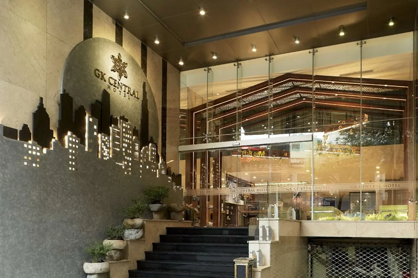 GK Central Hotel Bar