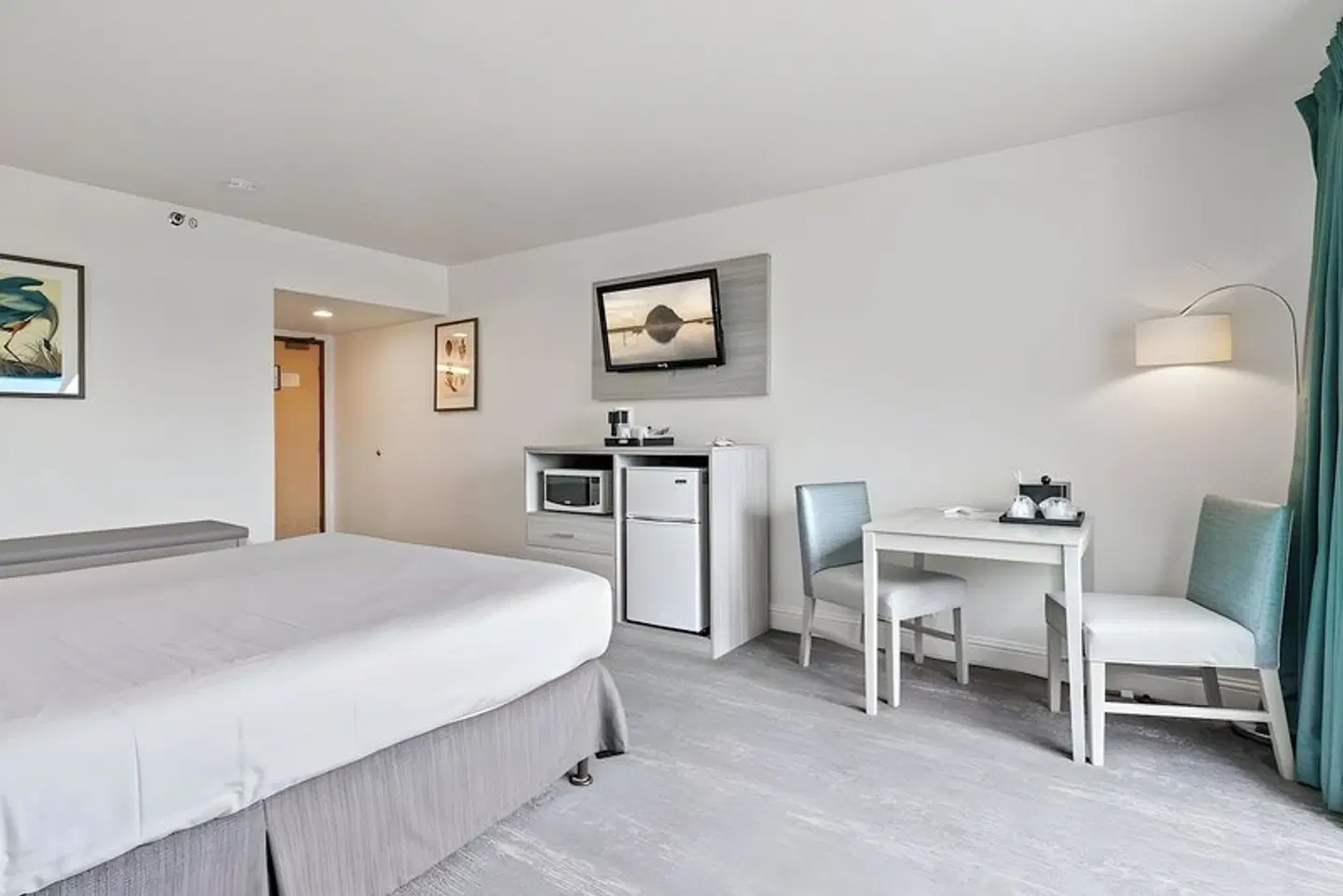 La Serena Inn ROOM_EXAMPLE