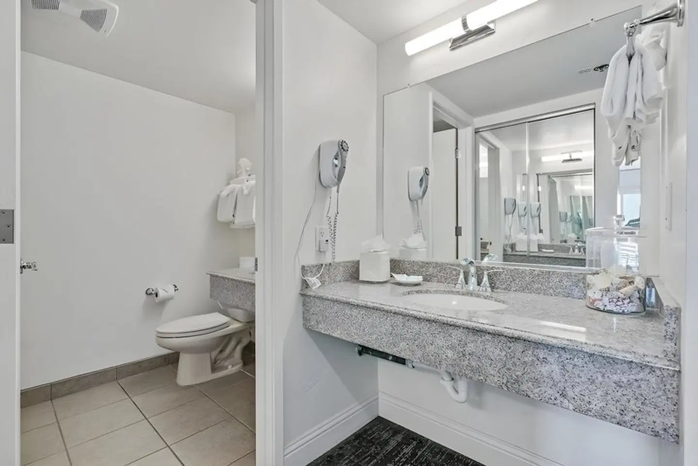 La Serena Inn Badezimmer