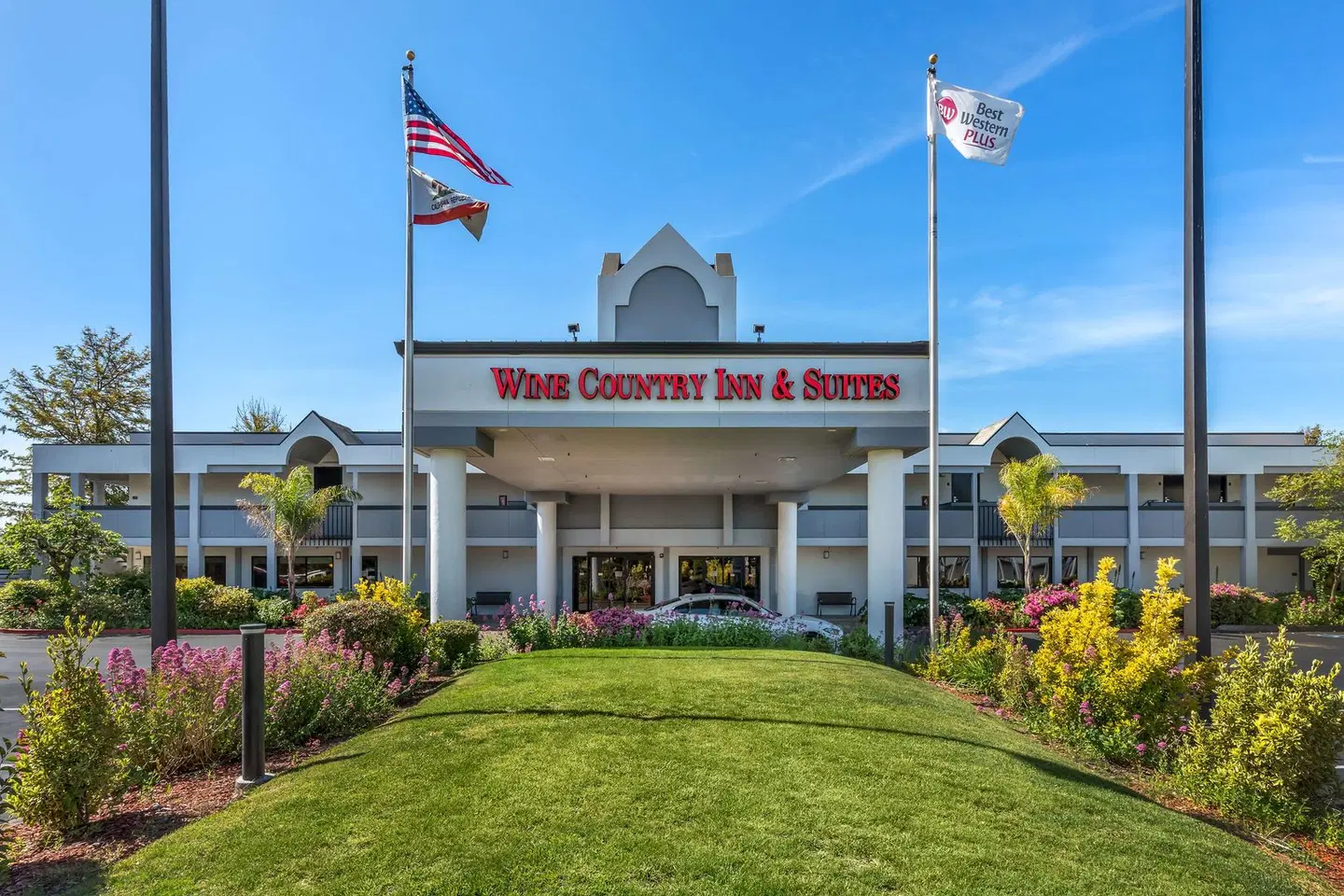 Best Western PLUS Wine Country Inn and Suites EXTERIOR