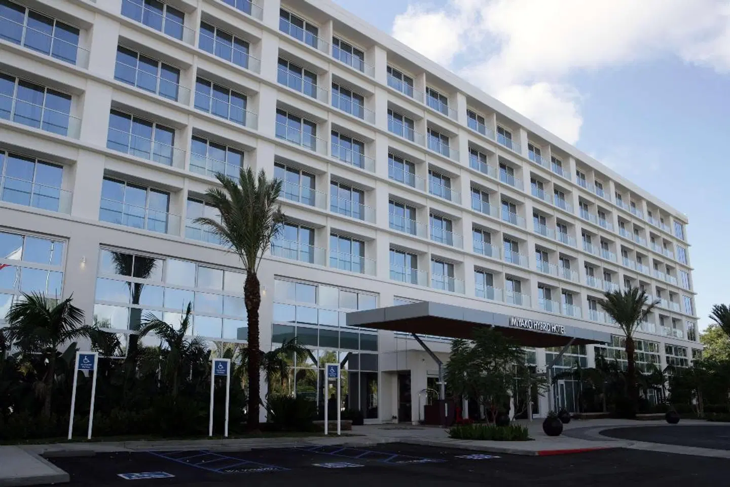 Miyako Hybrid Hotel EXTERIOR