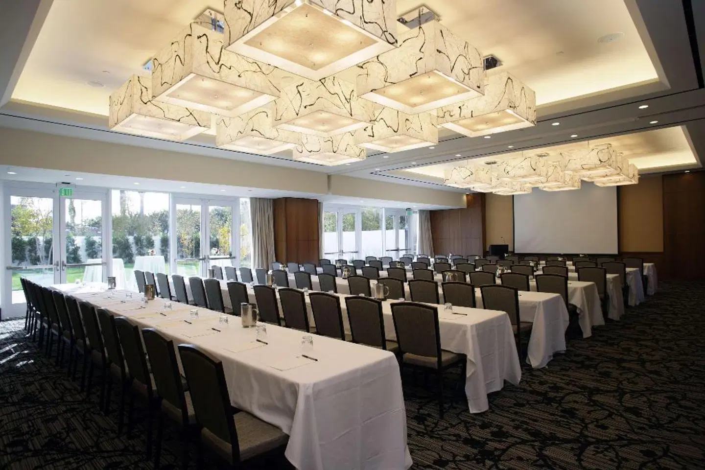 Miyako Hybrid Hotel Konferenz