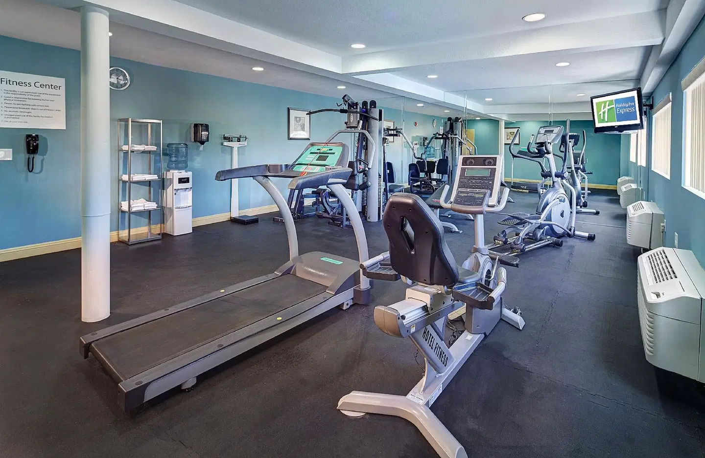 Holiday Inn Express San Diego South-National City by IHG SPORTS_AND_LEISURE