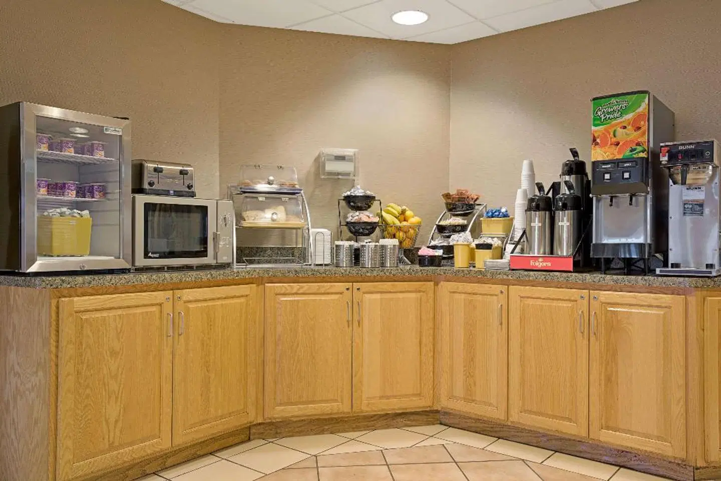 Days Inn by Wyndham Eagan Minnesota Near Mall of America LOUNGE_LOBBY