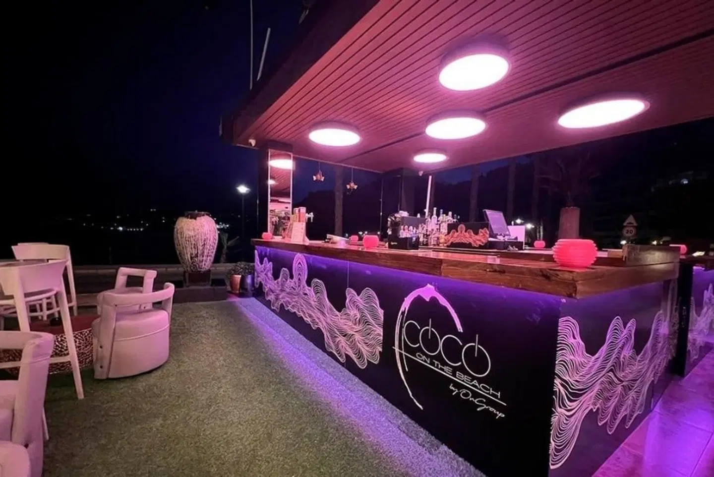 ON Aleta Room Bar
