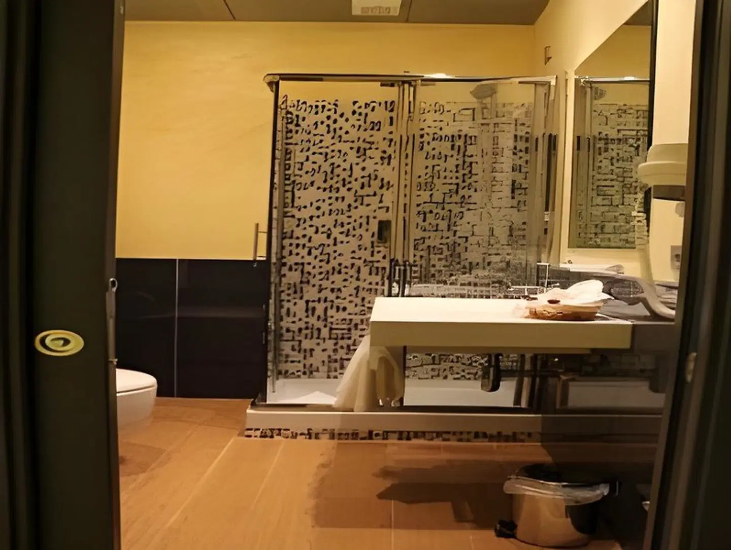 Monti First Badezimmer