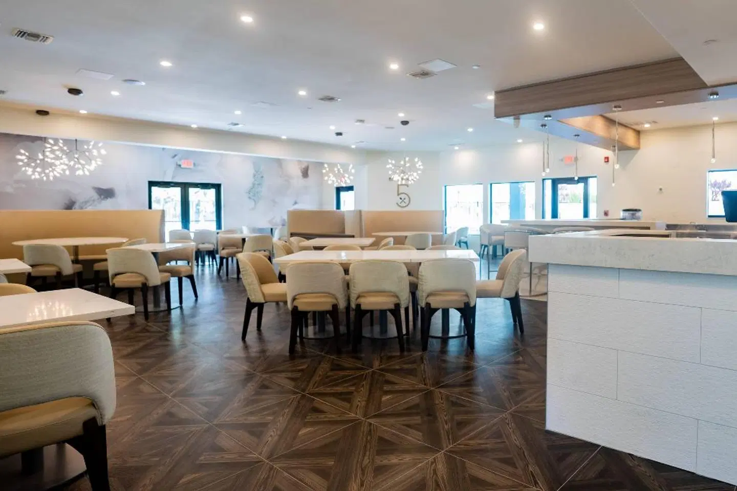 DASKK Orlando Hotel Near Universal Blvd, Ascend Hotel Collection Restaurant