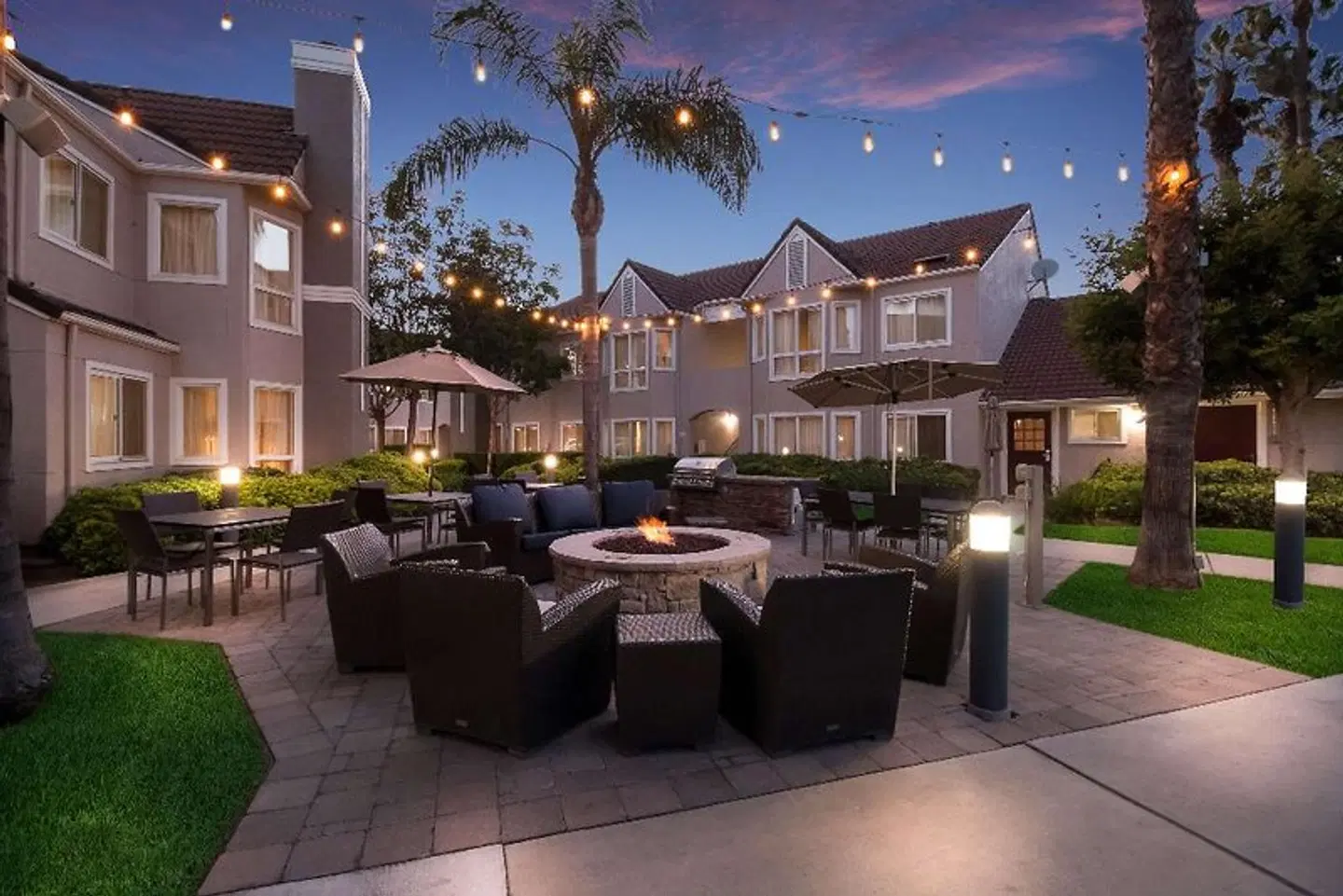Sonesta ES Suites Huntington Beach Fountain Valley Terrasse