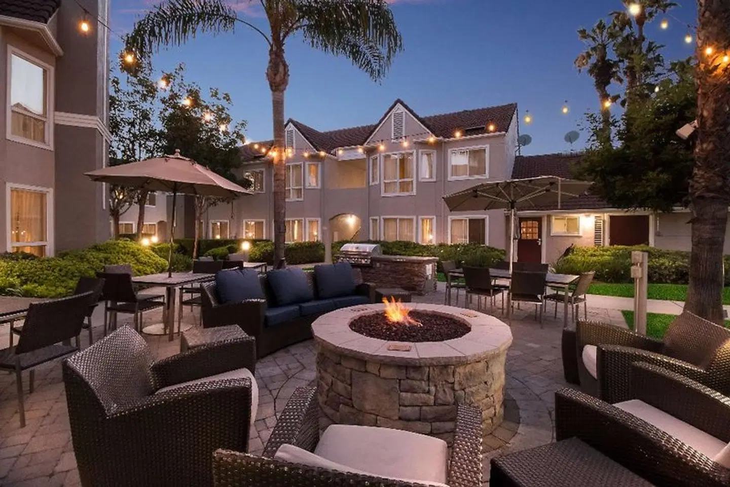 Sonesta ES Suites Huntington Beach Fountain Valley Terrasse