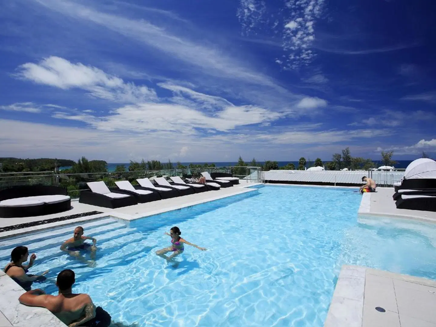 Grand Sunset OUTDOOR_POOL