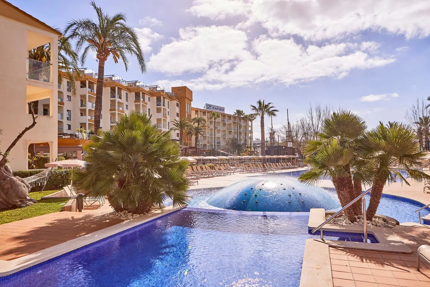 Zafiro Tropic OUTDOOR_POOL