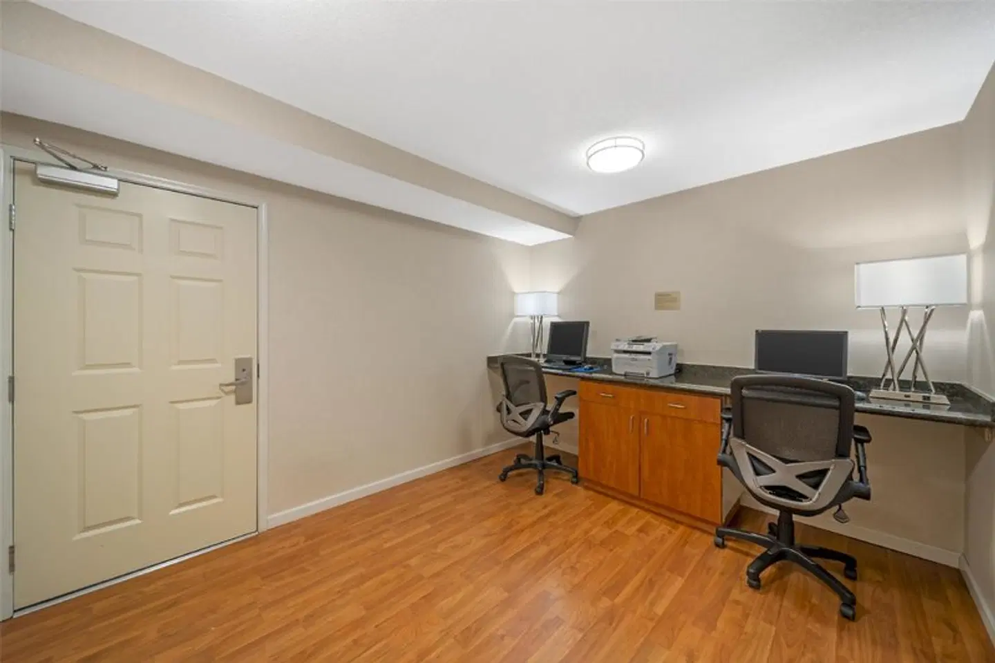 Best Western PLUS Twin View Inn & Suites SPORTS_AND_LEISURE