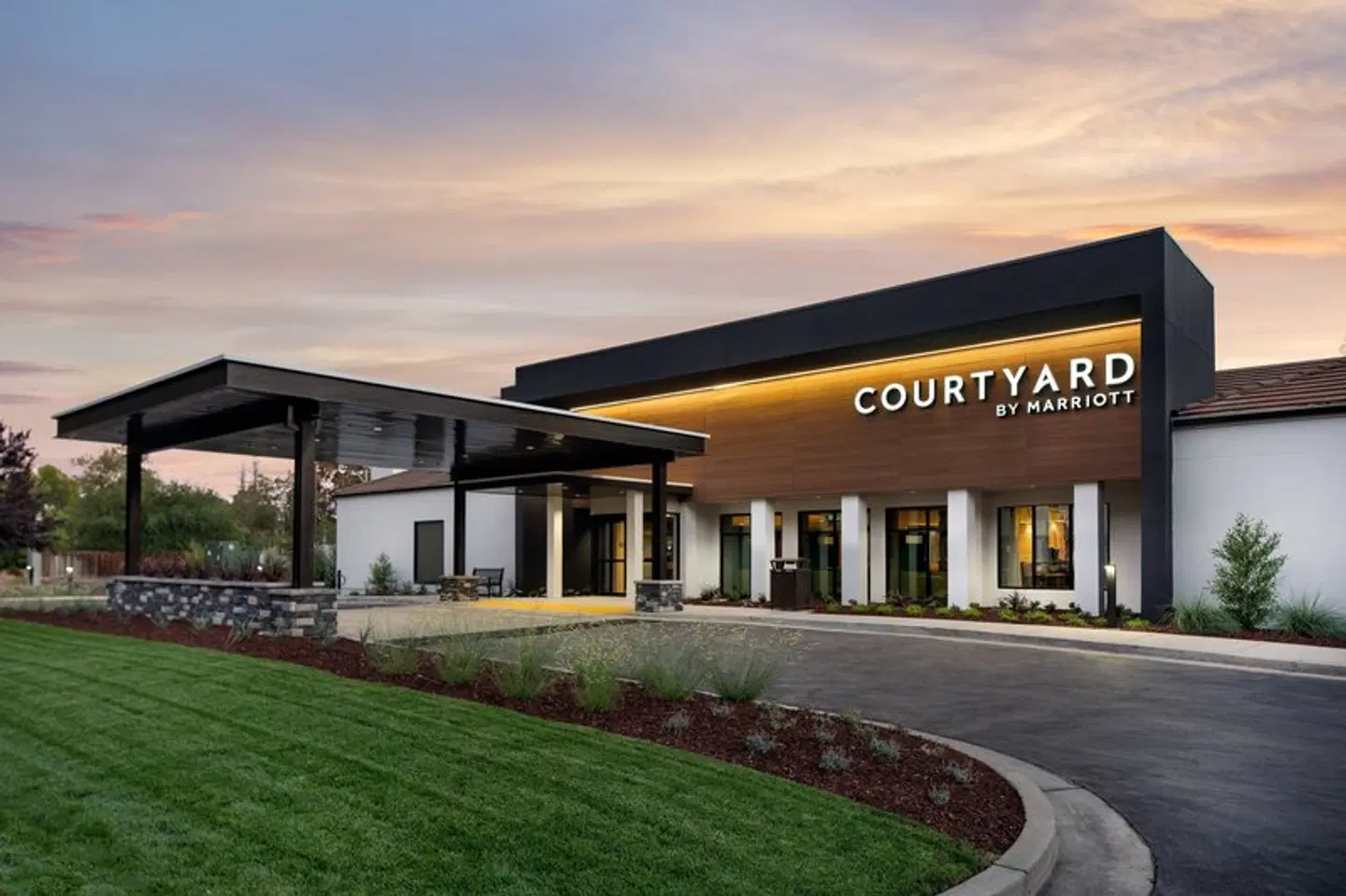 Courtyard by Marriott San Jose Cupertino EXTERIOR