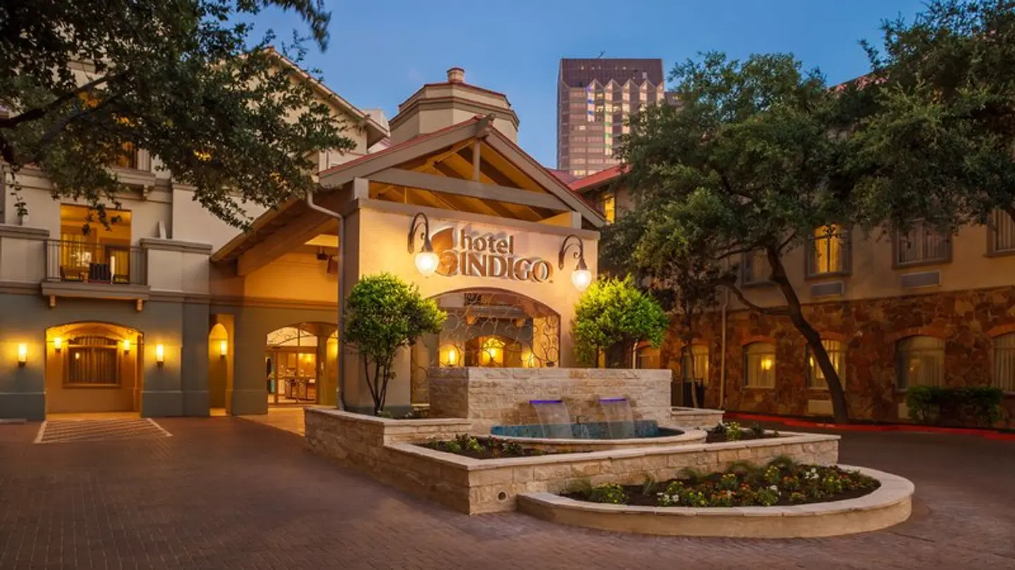 Hotel Indigo San Antonio Riverwalk by IHG EXTERIOR