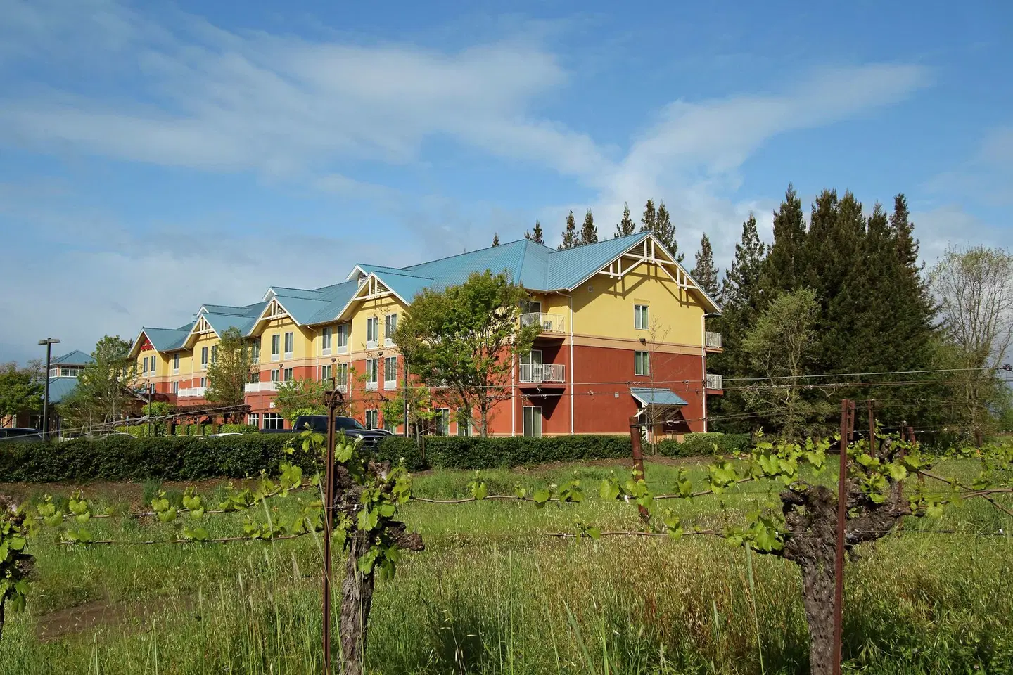 Hilton Garden Inn Sonoma County Airport EXTERIOR