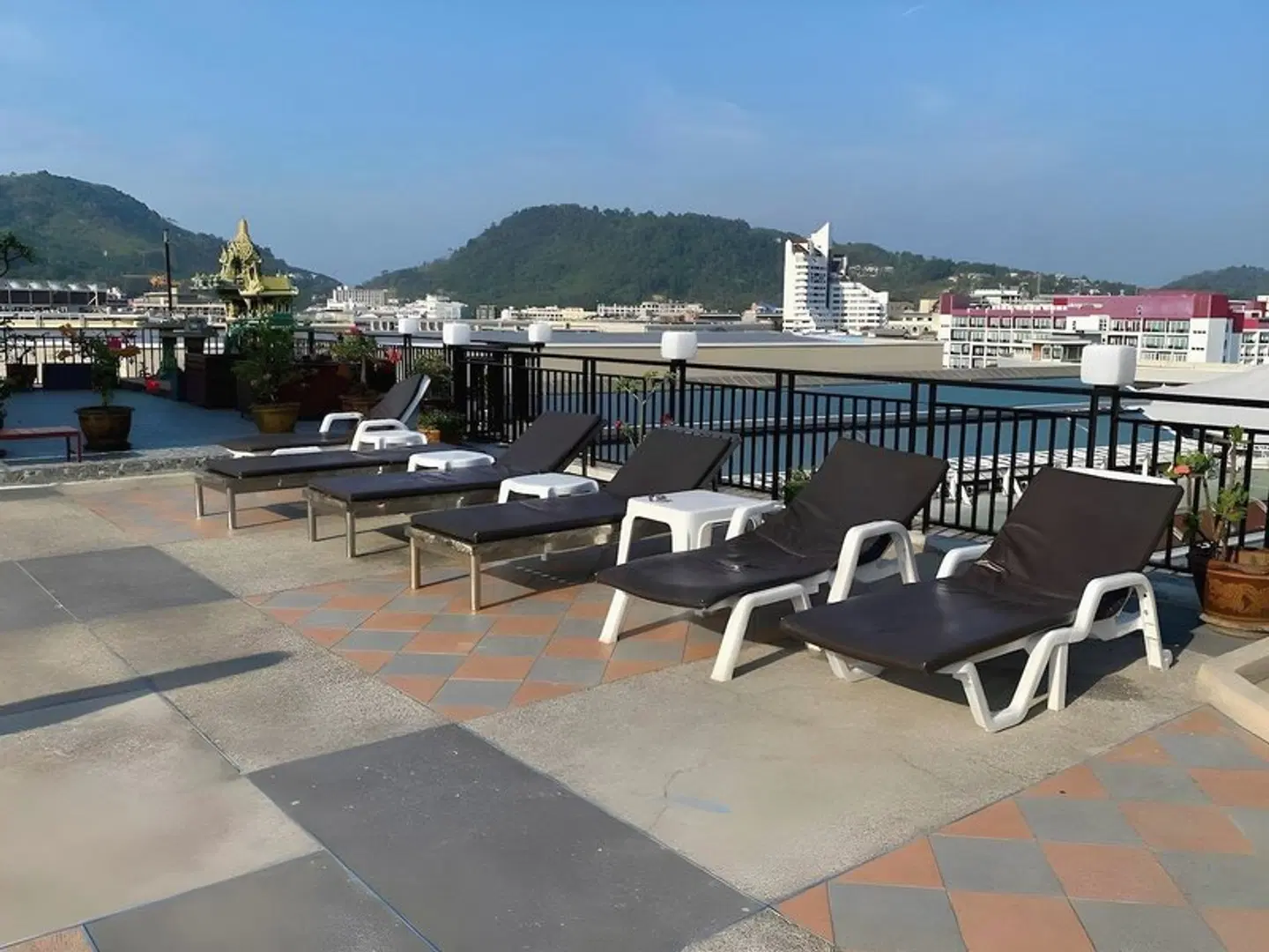 77 Patong Hotel & Spa Terrasse