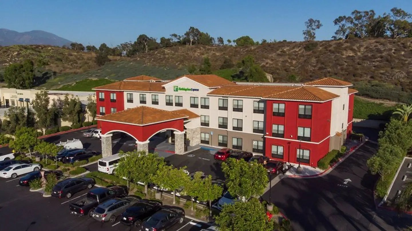 Holiday Inn Express & Suites Lake Forest - Irvine East by IHG EXTERIOR