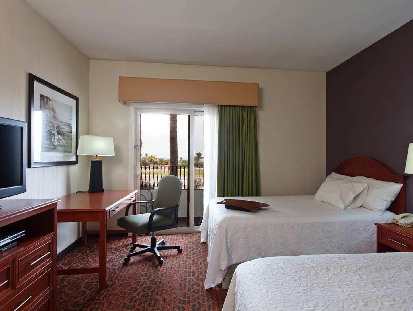 Hampton Inn & Suites San Clemente ROOM_EXAMPLE