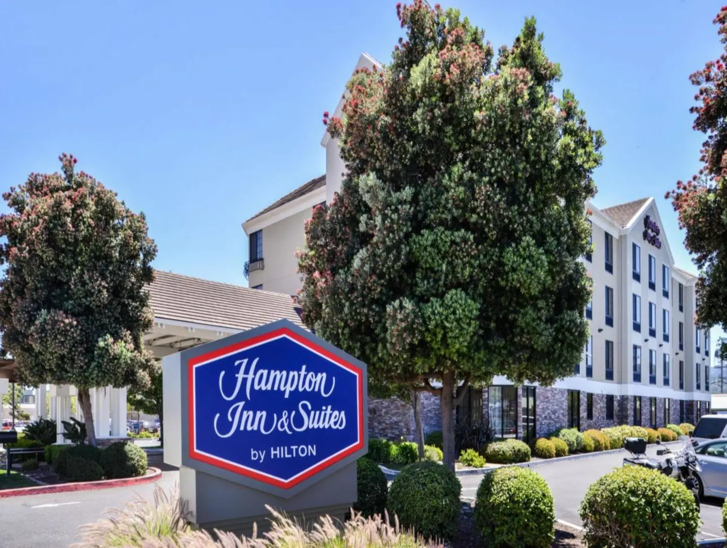 Hampton Inn & Suites San Francisco-Burlingame-Airport South EXTERIOR